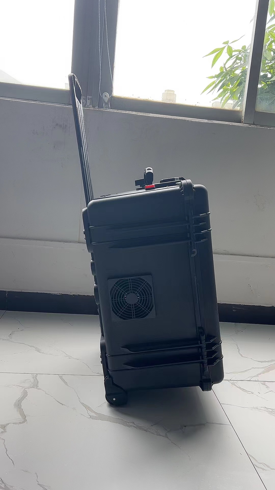 延吉手拉箱型移动通信干扰器